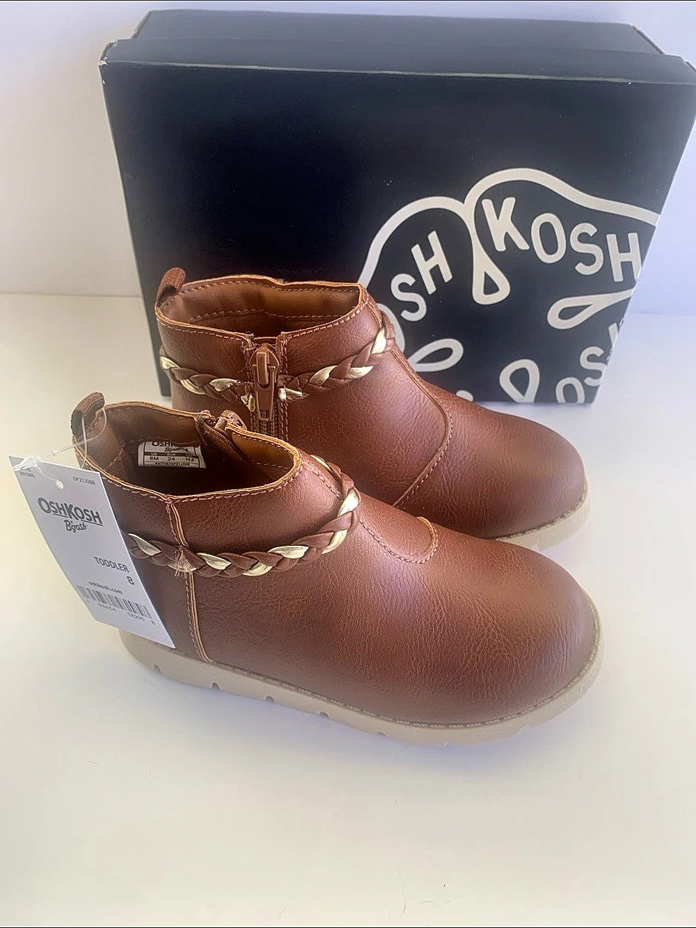 OshKosh Brown Pattie Toddler
Girls' Ankle Boots US 8 NWT